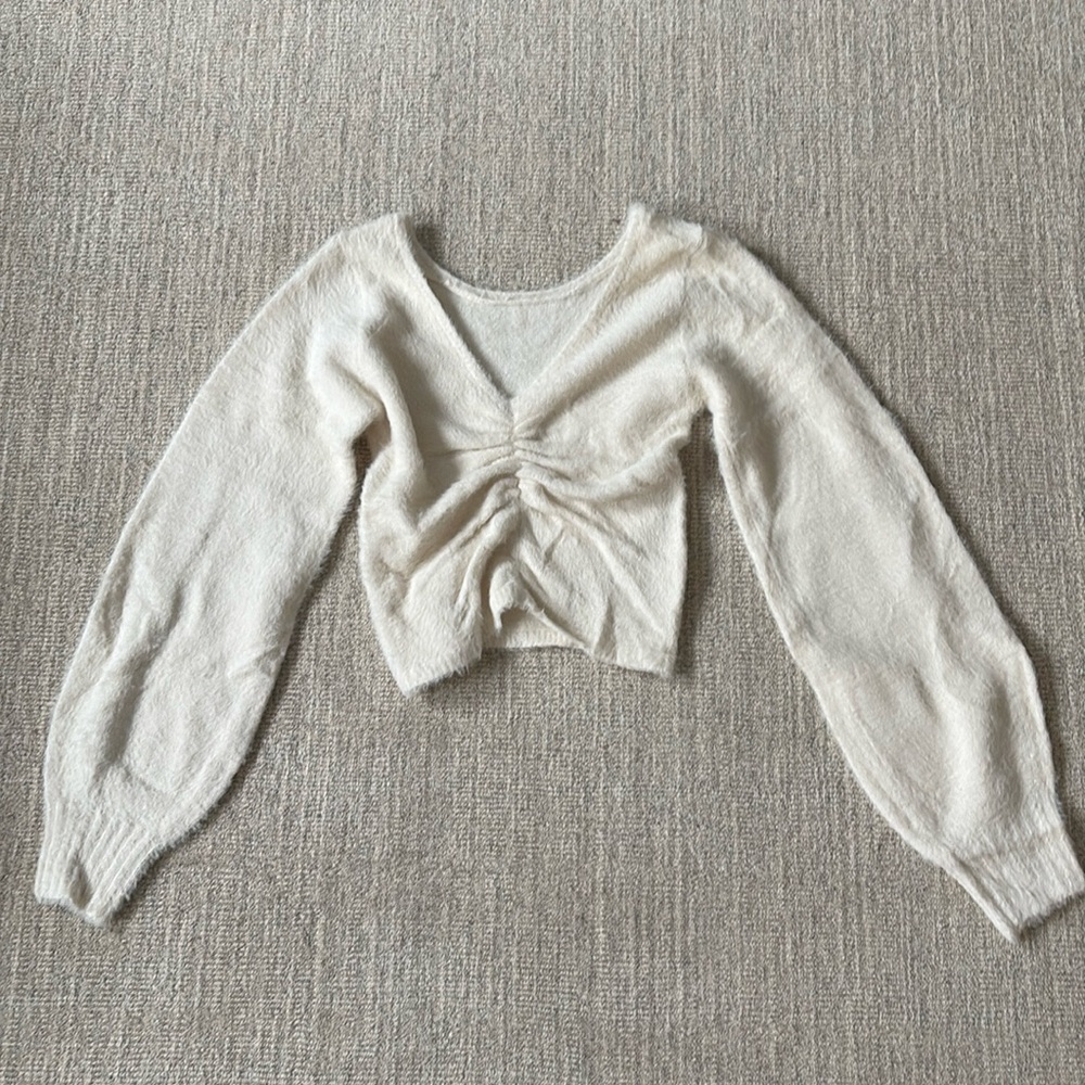 Hollister sweater